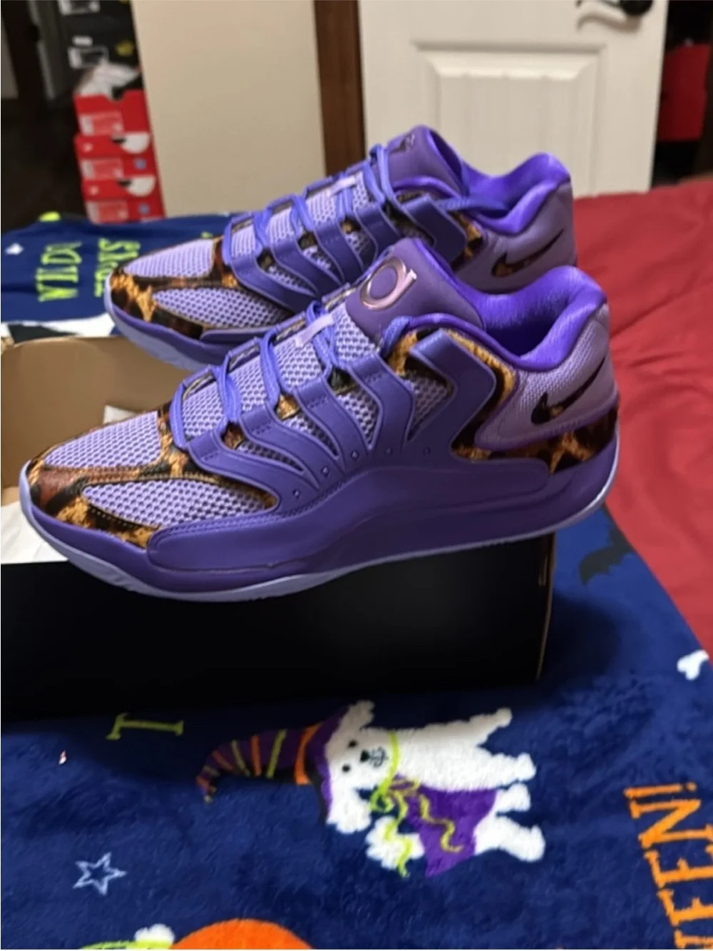 Men’s Chet KD - 18 Basketball Shoes in Purple with Animal Print Accent